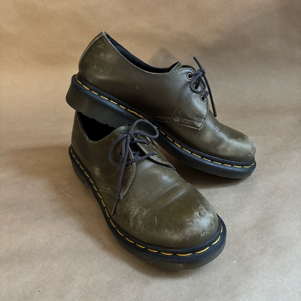 SOLD Dr. Martens Airwair 1461 Leather Lace-Up Shoe